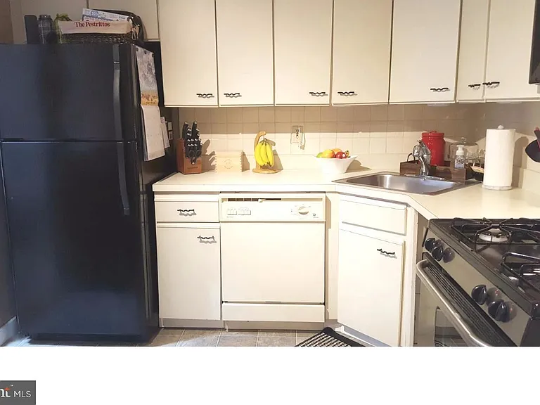 48 Rickard Ct — Photo 6