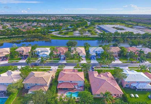 Home For Sale In Boca Falls