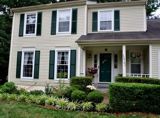 13701 Northbourne Dr, Centreville, VA 20120