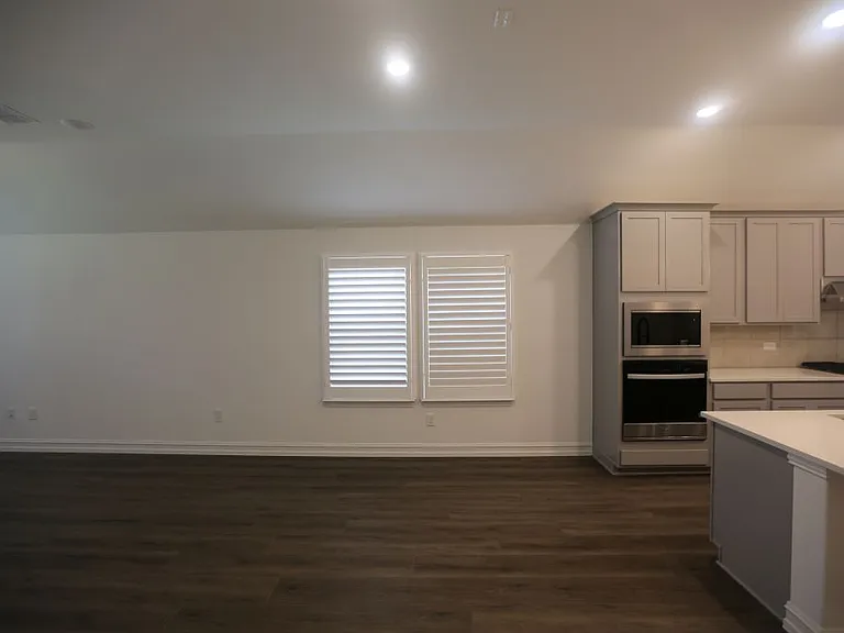 3412 Marginal Dr — Photo 25