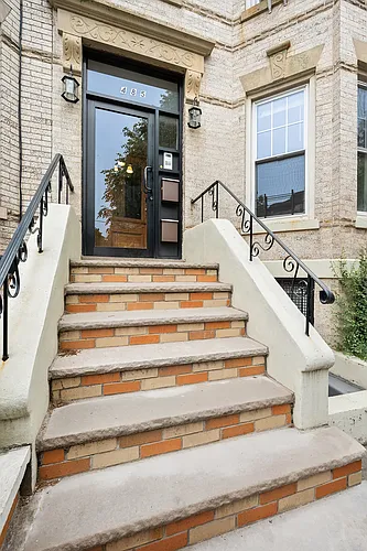 485 Bainbridge St #1 Photo 1