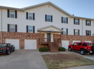 683 Boca Raton Dr #E, Saint Peters, MO 63376