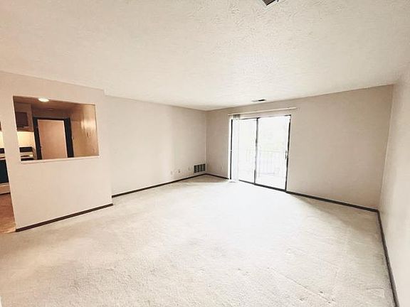 3rd image of 7240 Creekview Dr APT 8
