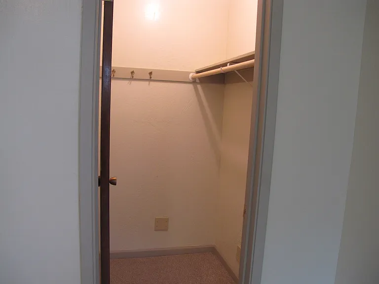 1517 Arbutus Ave #1 — Photo 13