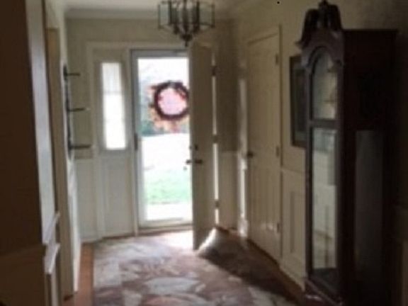 2nd image of 730 Kingswood Dr