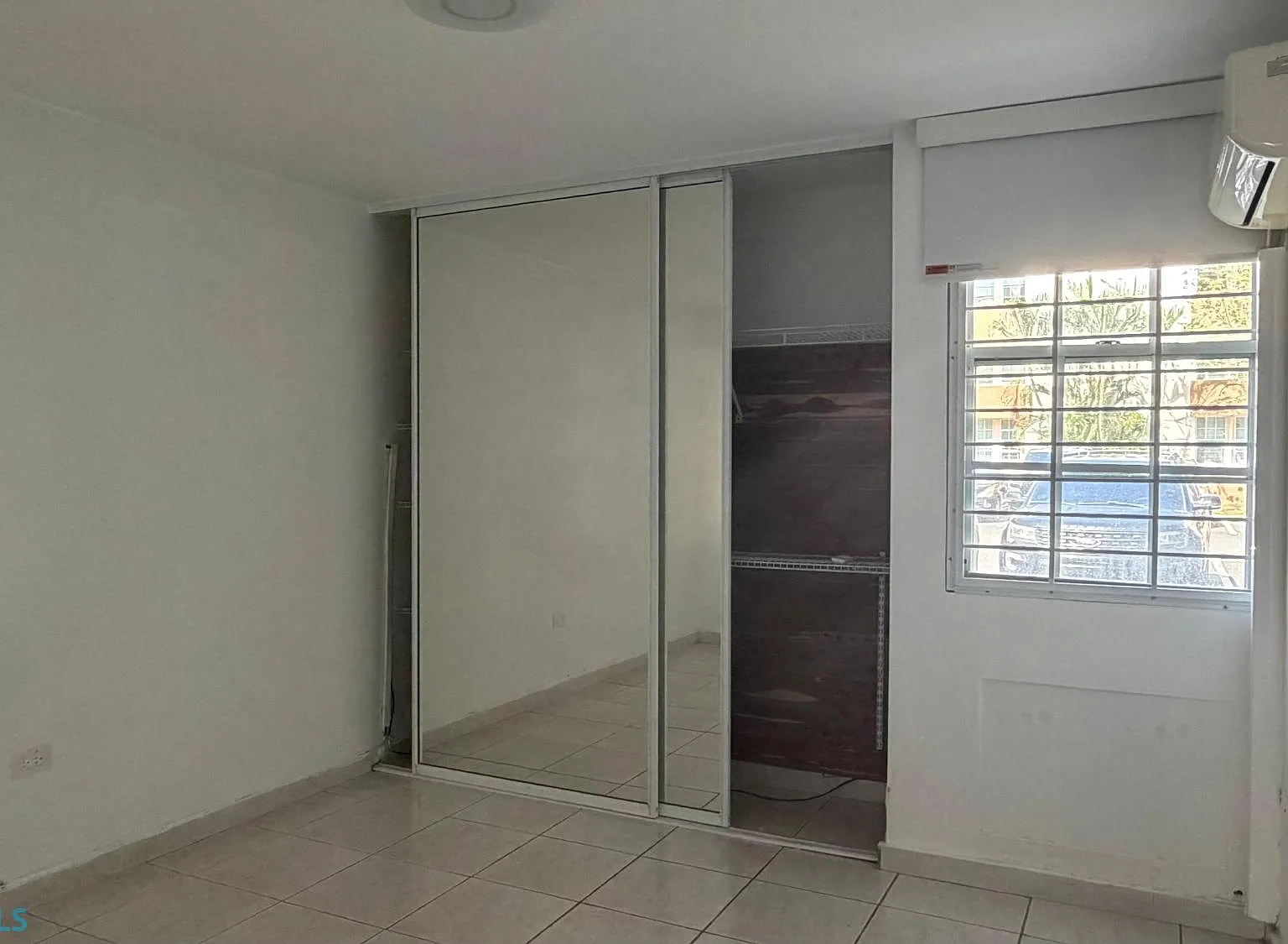 Valles De Torrimar (Condominio) — Photo 2