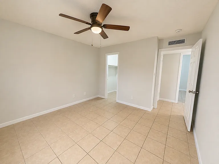 405 Wymore Rd #106 — Photo 9