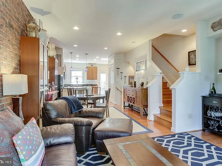 12163 Waveland St — Photo 10
