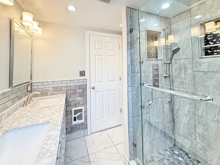 52 Manor St #1 — Photo 12