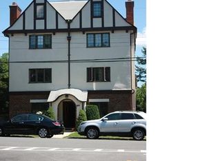 64 Parkway Rd APT 1A, Bronxville, NY 10708