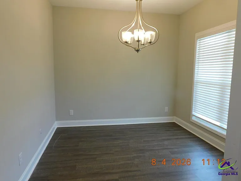 211 Lasso Dr — Photo 4