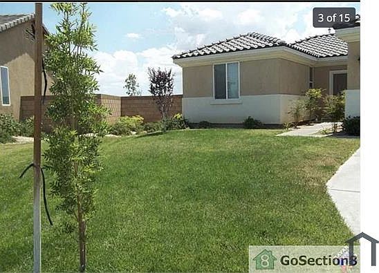3rd image of 226 E Avenue H12