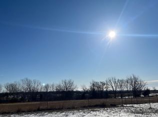 1601 W 33rd Ave, Winfield, KS 67156