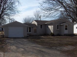 408 S Griffin St, Lakefield, MN 56150