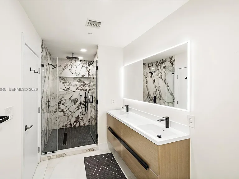 900 Biscayne Blvd #4202 — Photo 14