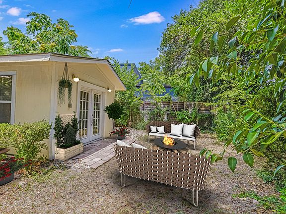 This single-family home features a spacious, private, fenced yard where you can unwind after a long day or host gatherings with friends and family. Say goodbye to apartment living. :)