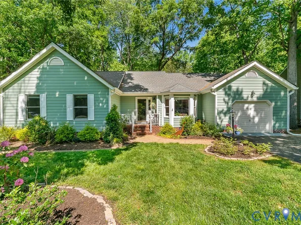 5518 Windy Ridge Dr, Midlothian, VA 23112