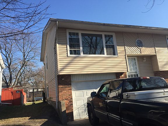 3rd image of 21621 Jeffrey Ave