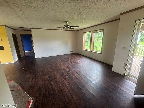 3rd image of 600 Hill Rd