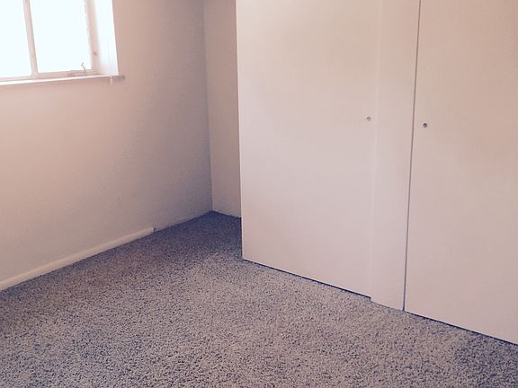3rd image of 257 N Pearl St APT 106