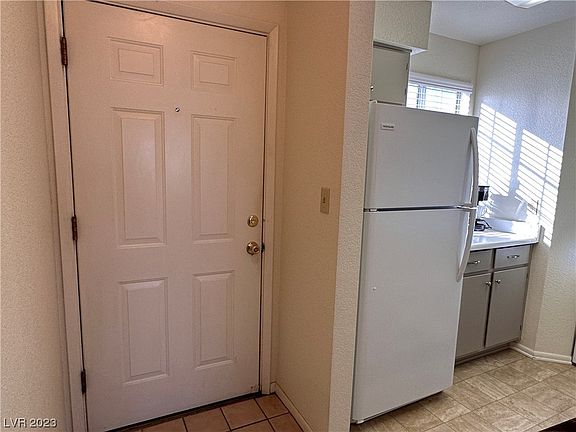 4th image of 2036 Mesquite Ln APT 303
