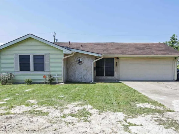 765 Connecticut St, Bridge City, TX 77611