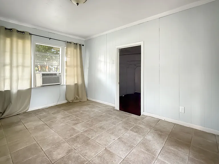 6239 Walnut Hill Ln — Photo 17