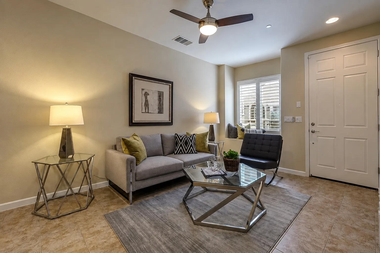 3 bed, 3.5 bath, 1388 sqft, $4,095 — Photo 1
