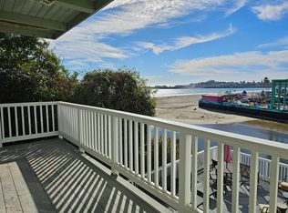 1114 E Cliff Dr APT 4, Santa Cruz, CA 95062