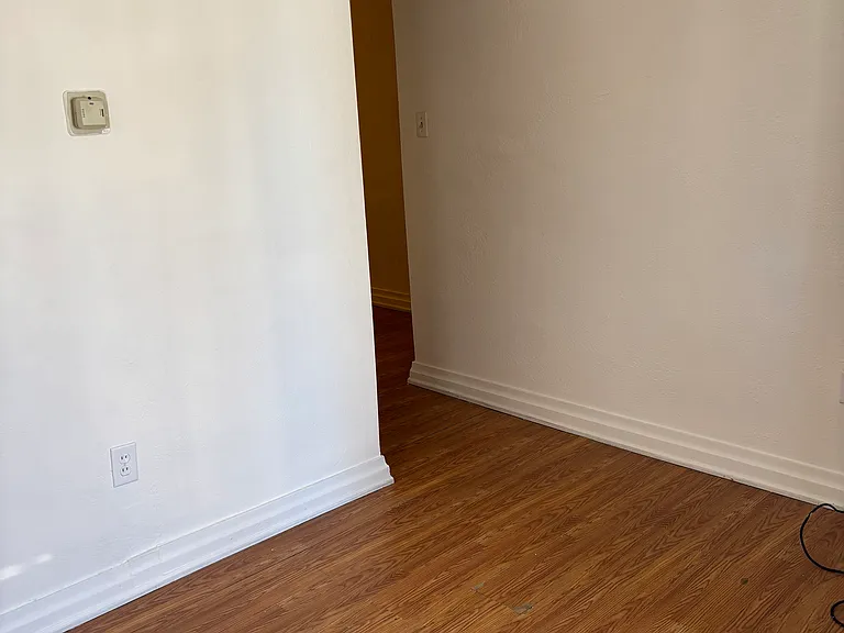 724 E Princess St #1 — Photo 5