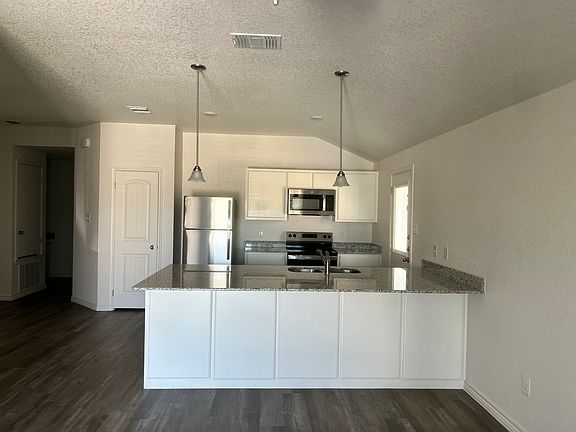 2nd image of 113 Dolphin Dr #B