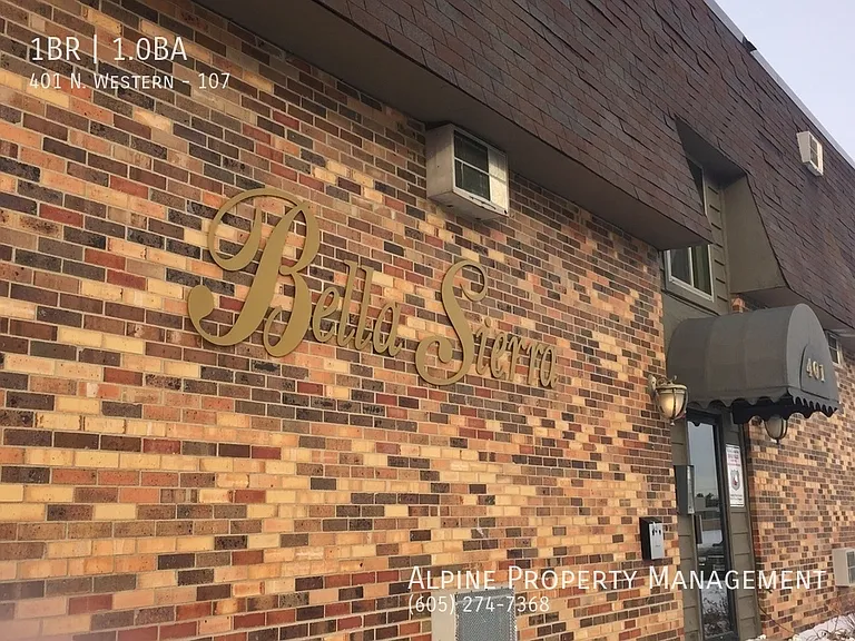 401 N Western Ave #107 — Photo 3