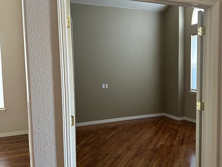 4772 Valley Oak Dr — Photo 40