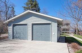 Oversized 2.5 Car Garage