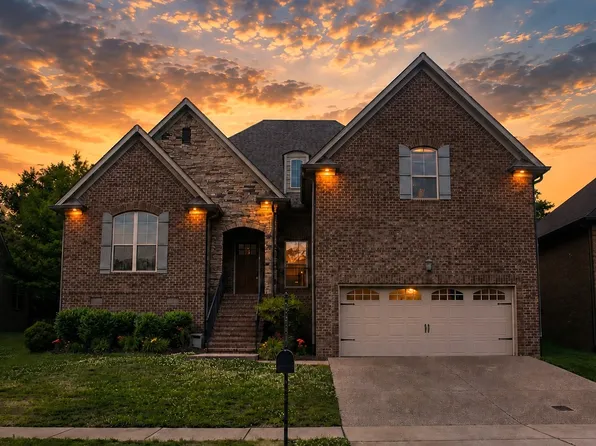 119 Stark Knob Rd, Hendersonville, TN 37075