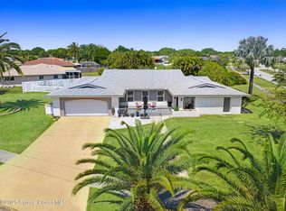 909 Waialae Cir NE, Palm Bay, FL 32905