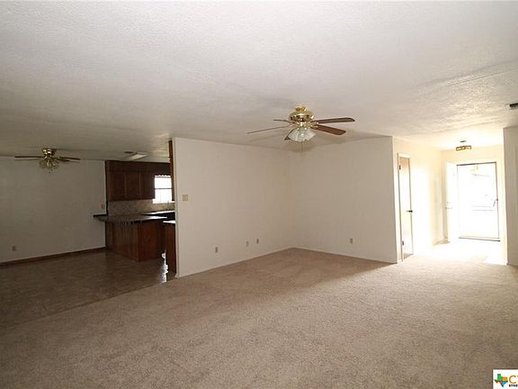 3rd image of 1507 Searcy Dr