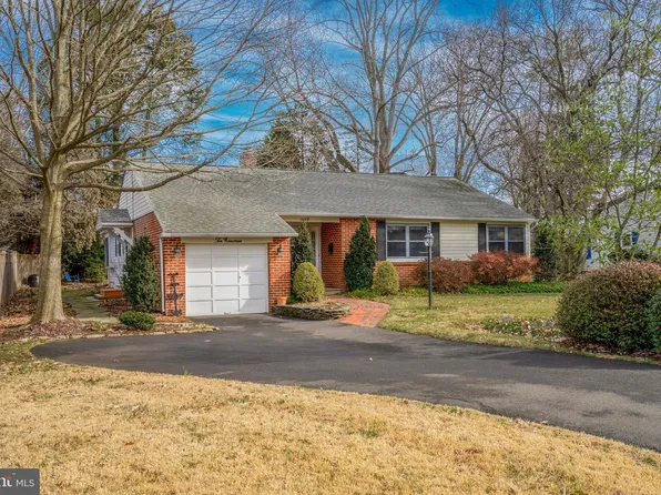 1019 Pheasant Ln, Oreland, PA 19075