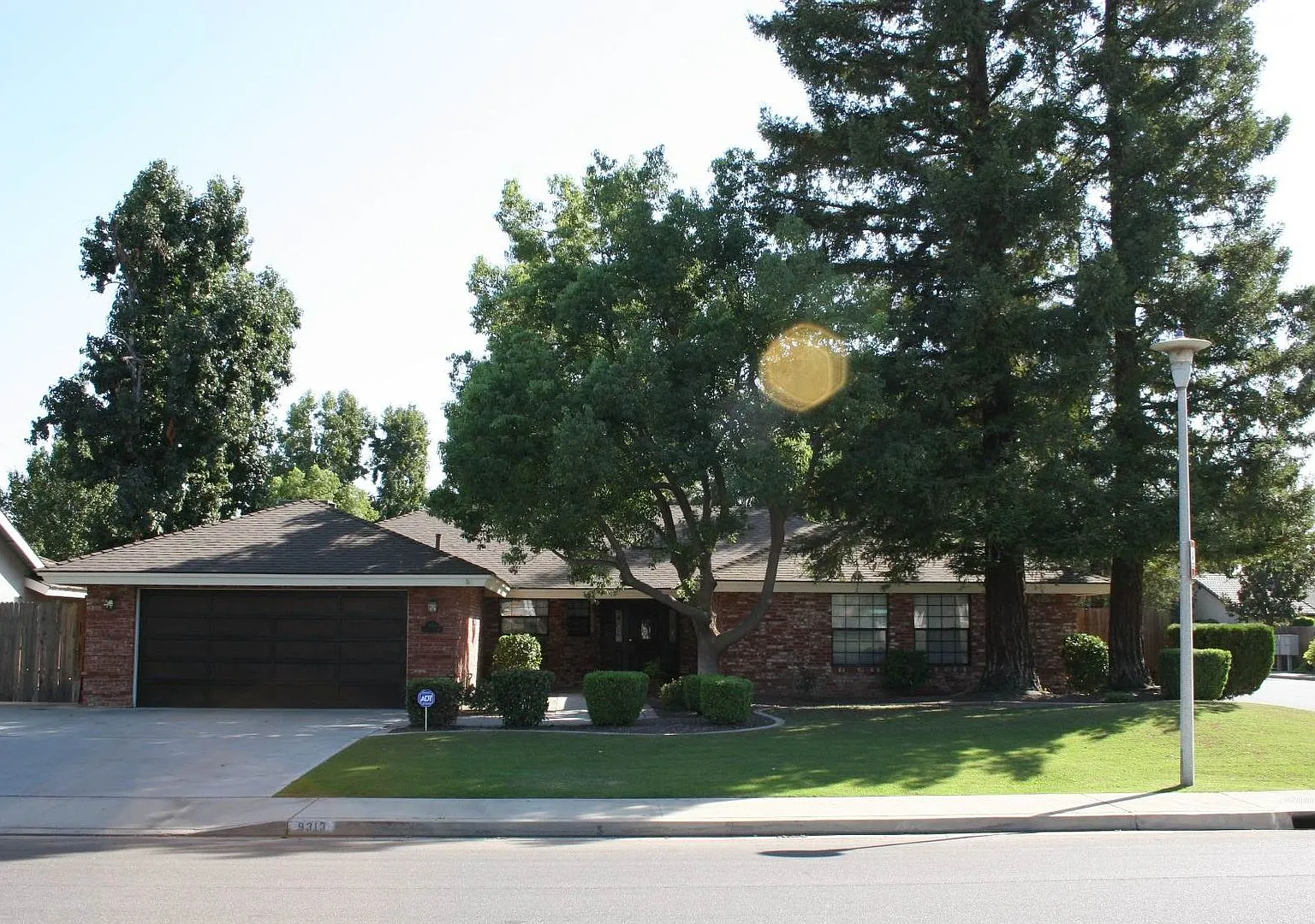 Perfect 3bd +Office 2ba Sw Bakersfield — Photo 1