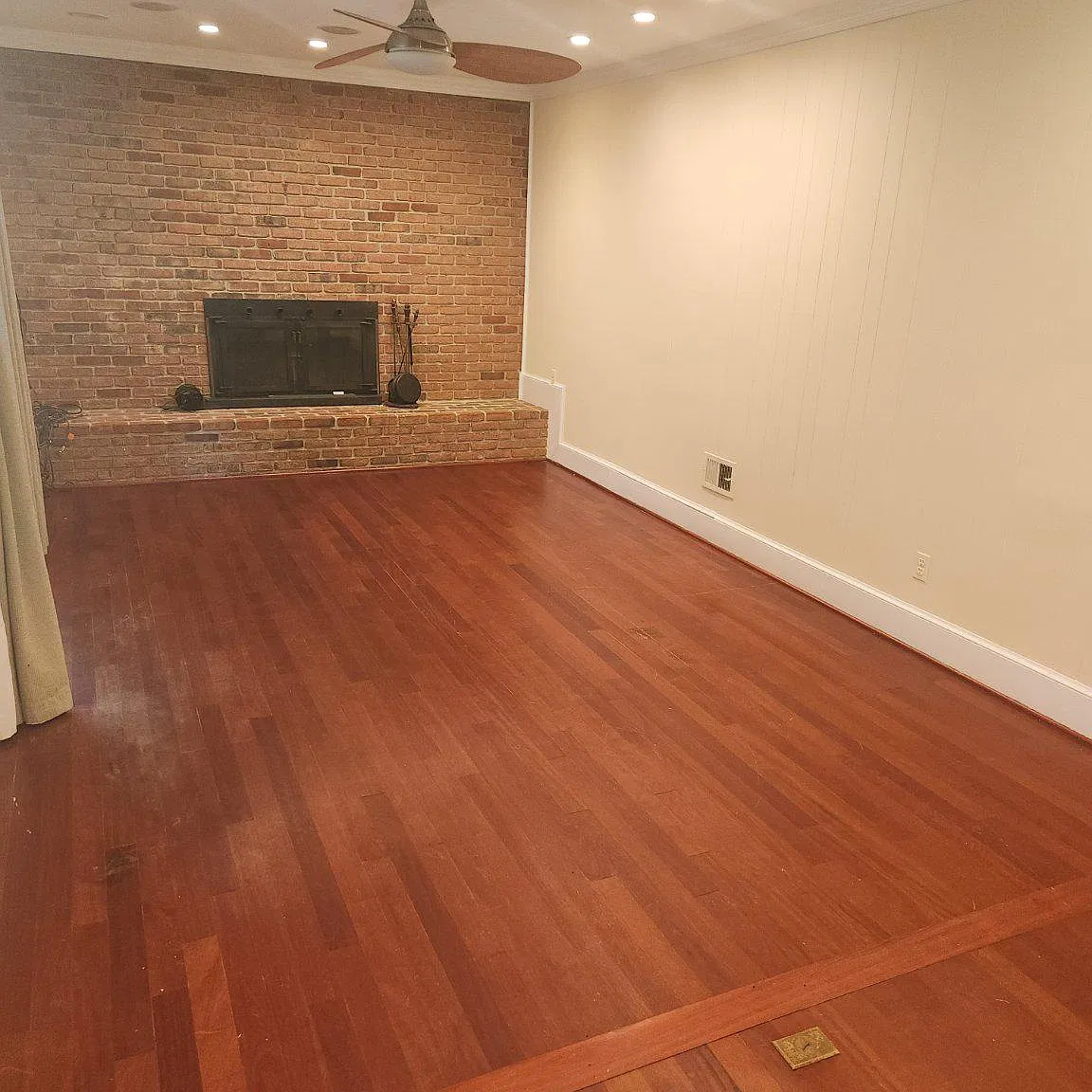 4 bed, 2.5 bath, 1992 sqft, $3,500 — Photo 2