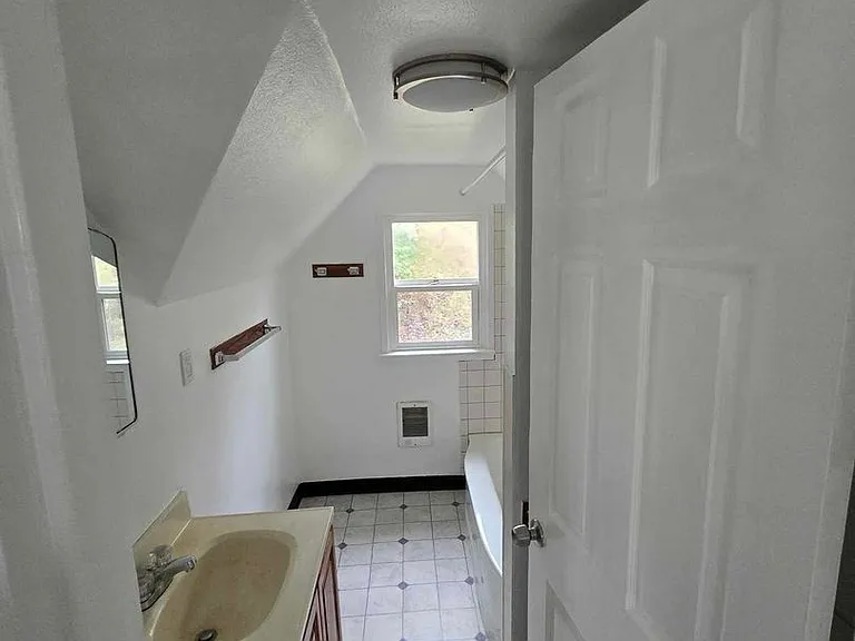 453-455 SE Dos Gatos Ct #457 — Photo 22