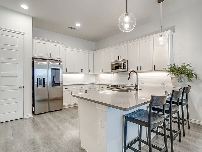 Kitchen bar
