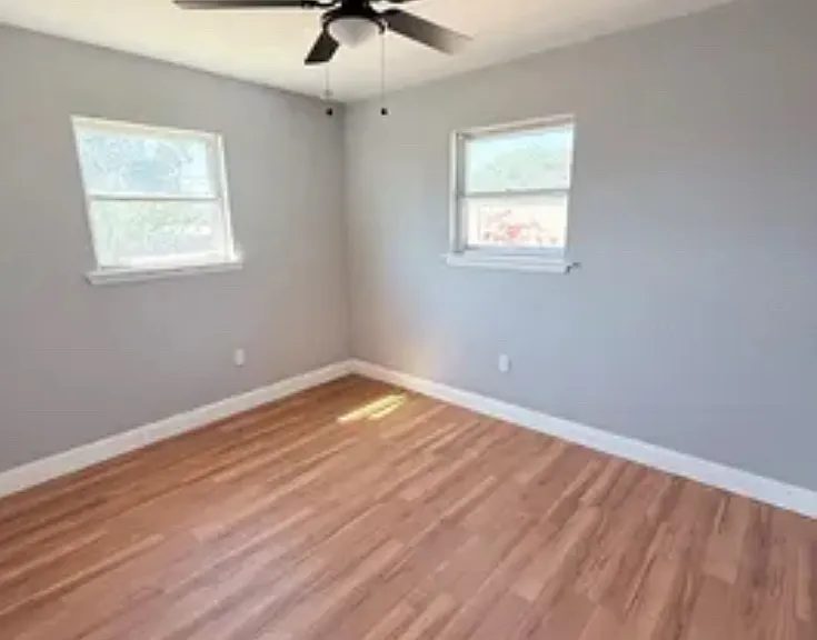 1908 Morrison Dr — Photo 12