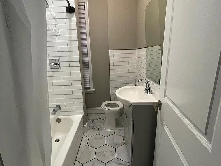 143 N 59th St — Photo 34