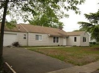 24 Suttie Ave, Piscataway, NJ