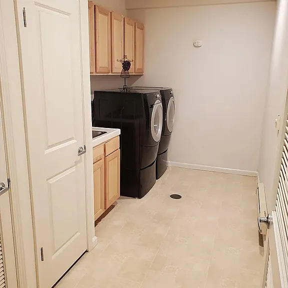 51 Bassett St — Photo 12