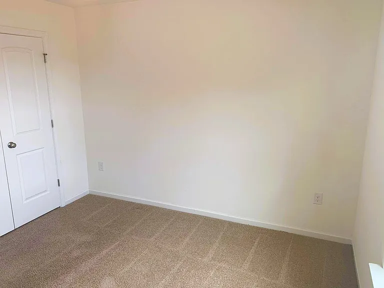 4924 Kensington Ln — Photo 11