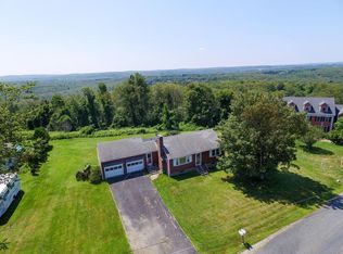 81 Potter Hill Rd, Grafton, MA 01519