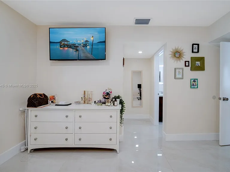 13370 SW 89th Ter #E — Photo 10