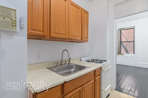 Rented by D'Andrea Craig Realty | media 9